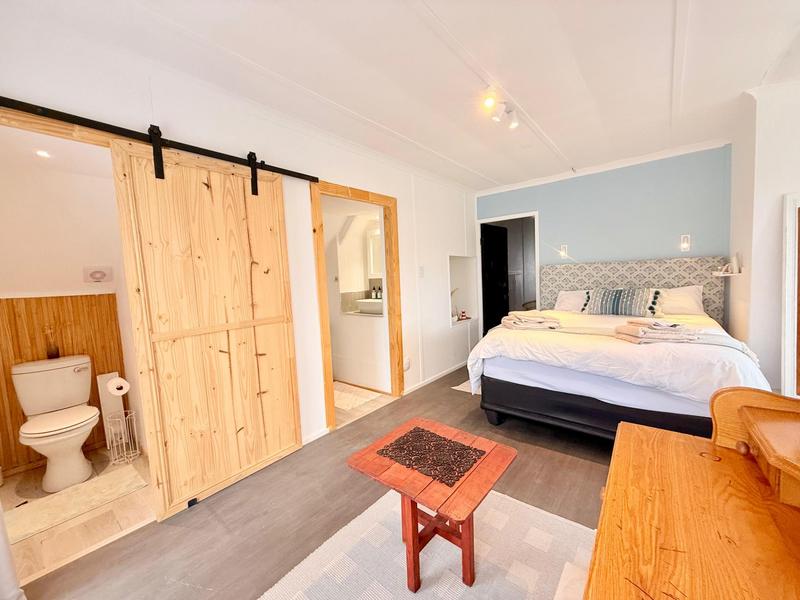 5 Bedroom Property for Sale in Sandbaai Western Cape